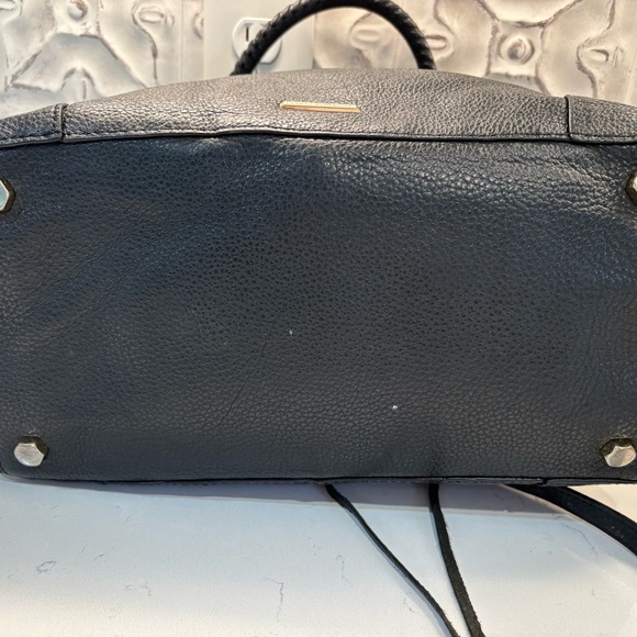 Rebecca Minkoff Sleek Black Leather Shoulder Bag with Strap - Picture 5 of 10